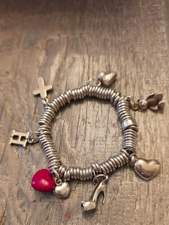 Links Of London Sterling Silver Charm Heart & Shoe Bracelet with Pink Heart - Picture 1 of 5